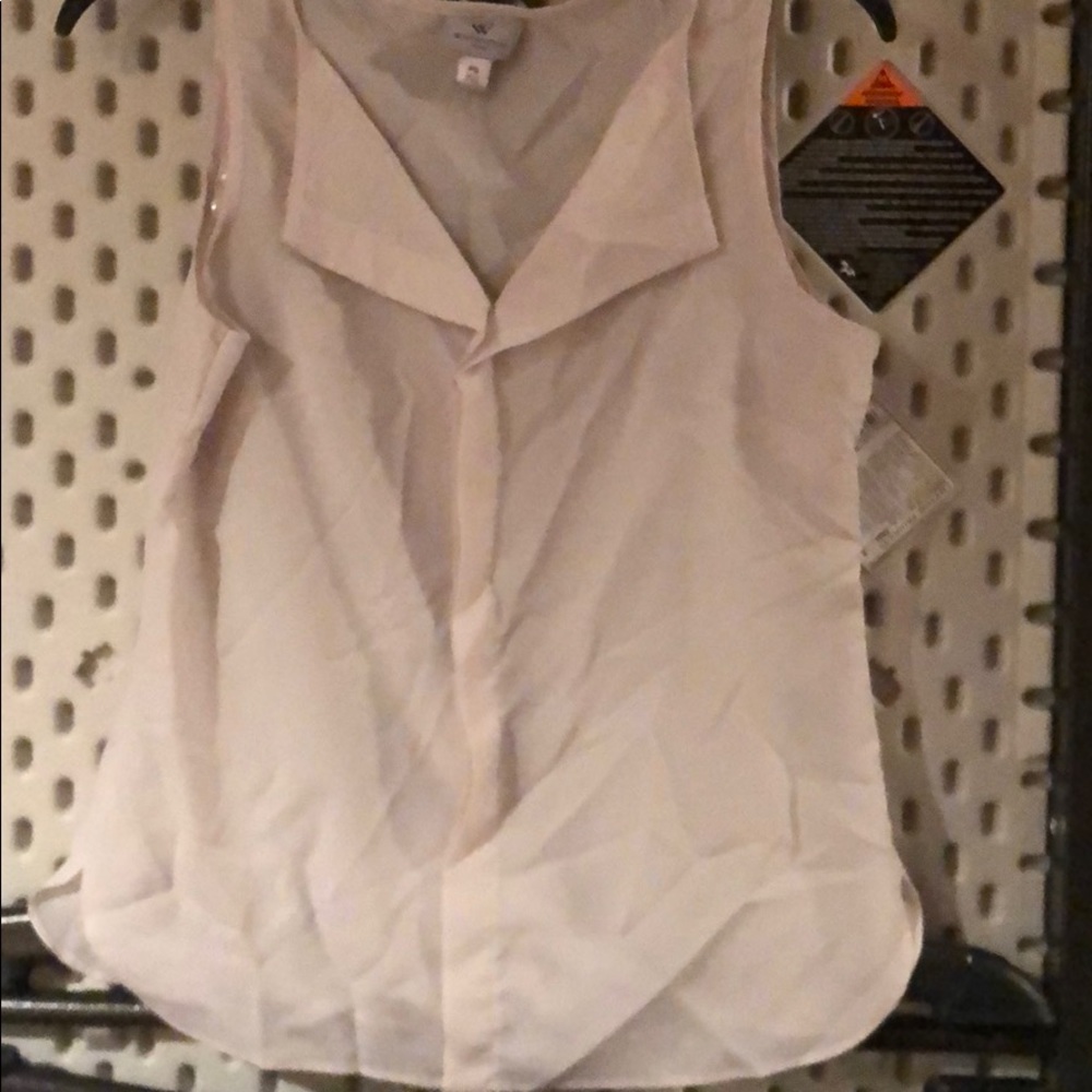 Worthington sleeveless blouse